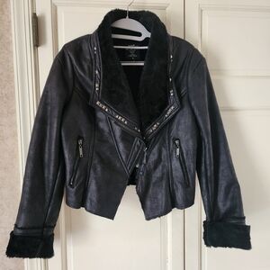 Elegant Black Leather Jacket with Fur Trim.Pit To Pit 20"